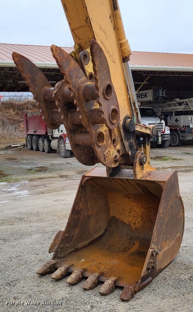 image for item DO3576 1998 Case 9030B  excavator