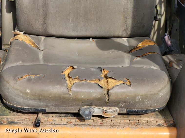 image for item DO3578 2005 Case 450CT  tracked skid steer loader