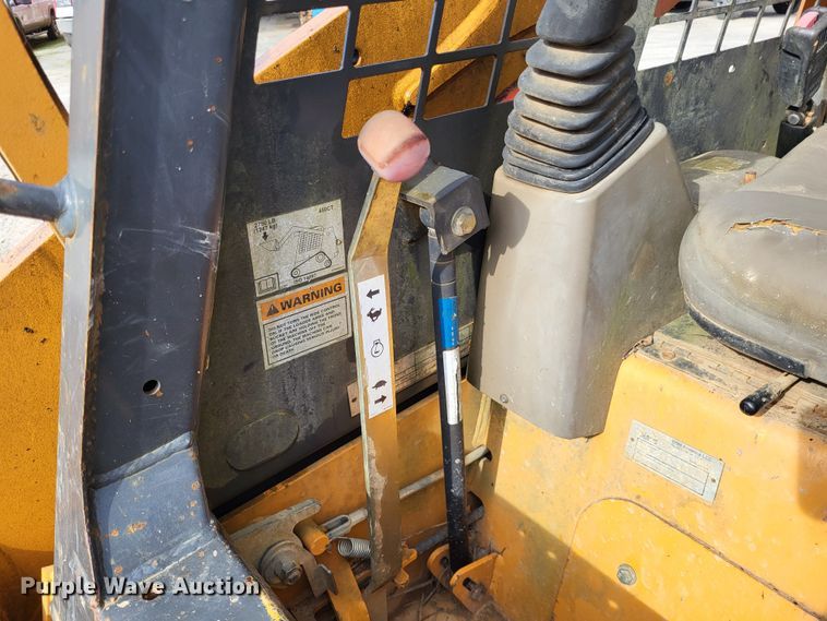 image for item DO3578 2005 Case 450CT  tracked skid steer loader