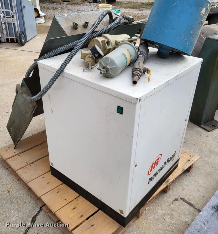 image for item DO3581 (2) Ingersoll Rand air compressors
