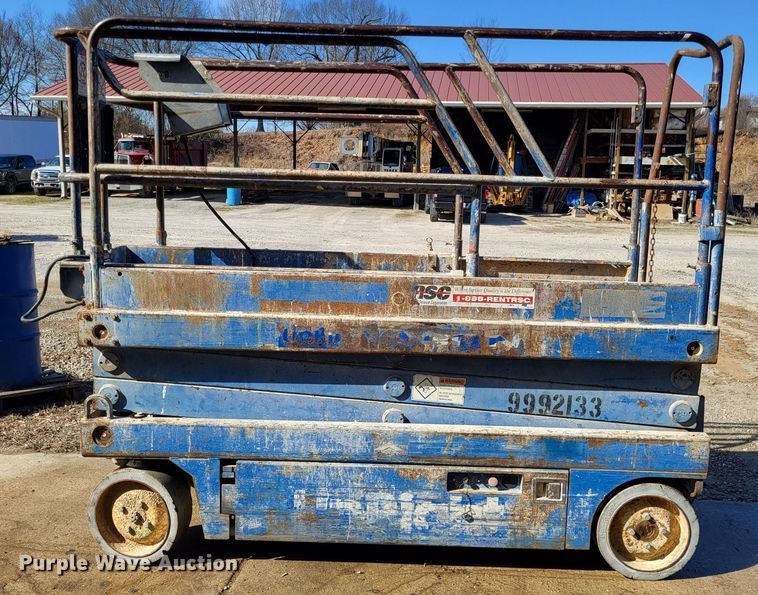 image for item DO3583 Up Right 66000-000  scissor lift