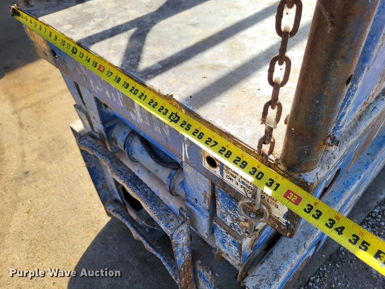image for item DO3583 Up Right 66000-000  scissor lift