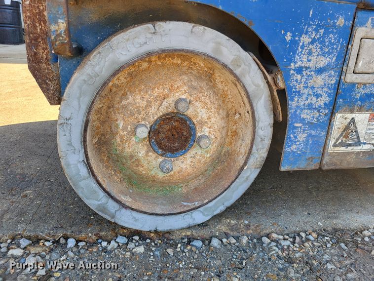 image for item DO3583 Up Right 66000-000  scissor lift