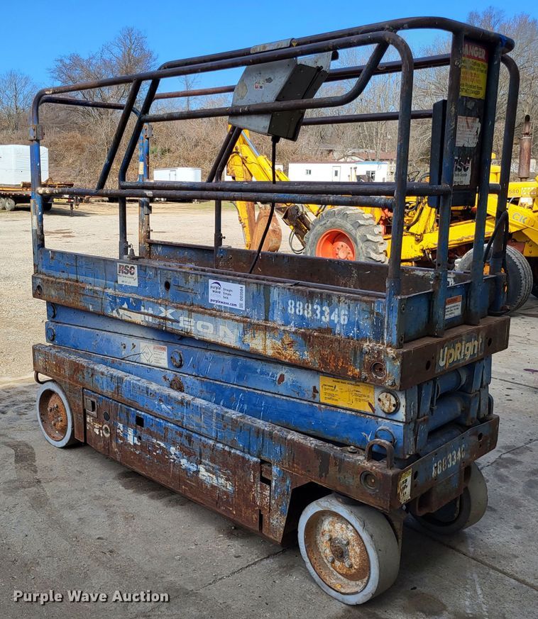 image for item DO3584 Up Right 66000-000  scissor lift