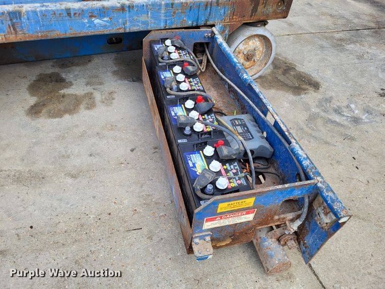 image for item DO3584 Up Right 66000-000  scissor lift