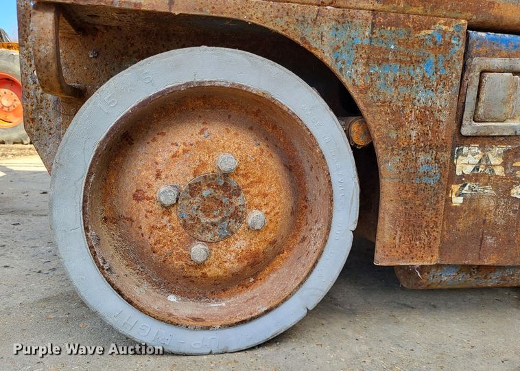 image for item DO3584 Up Right 66000-000  scissor lift