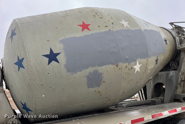 image for item DP0467 2003 International 5500i  ready mix truck