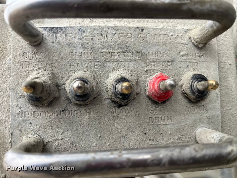 image for item DP0467 2003 International 5500i  ready mix truck