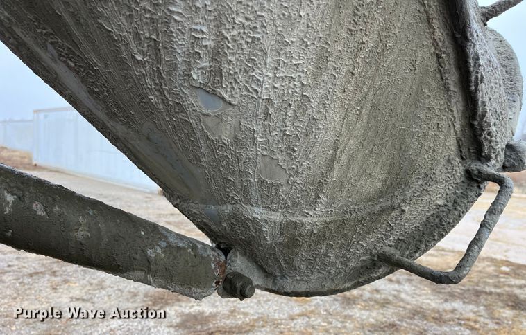 image for item DP0467 2003 International 5500i  ready mix truck