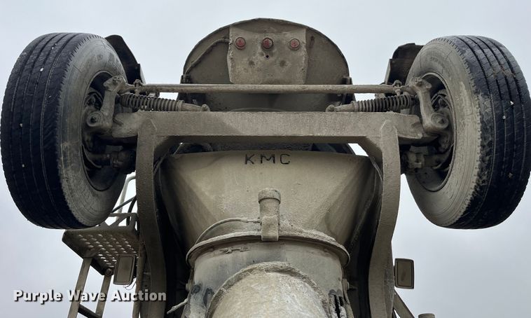 image for item DP0467 2003 International 5500i  ready mix truck