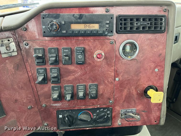 image for item DP0467 2003 International 5500i  ready mix truck