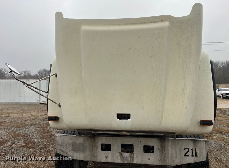 image for item DP0467 2003 International 5500i  ready mix truck