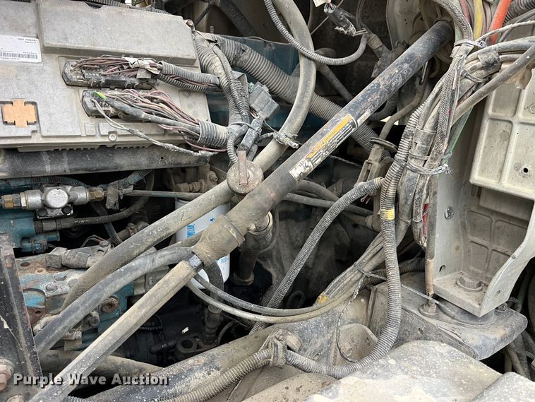 image for item DP0467 2003 International 5500i  ready mix truck