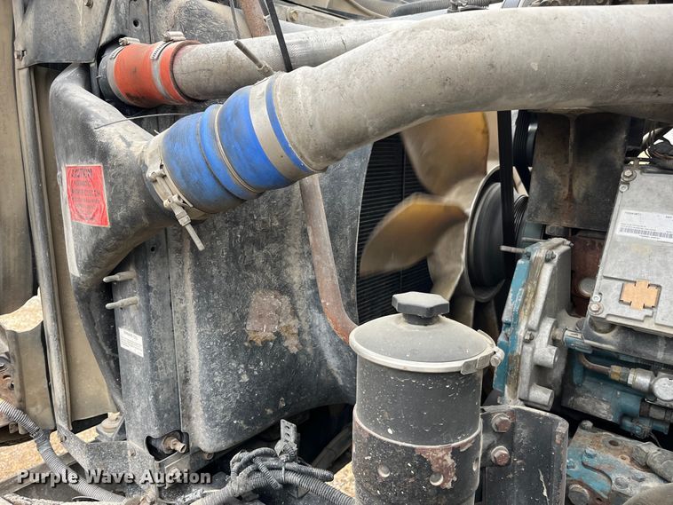 image for item DP0467 2003 International 5500i  ready mix truck