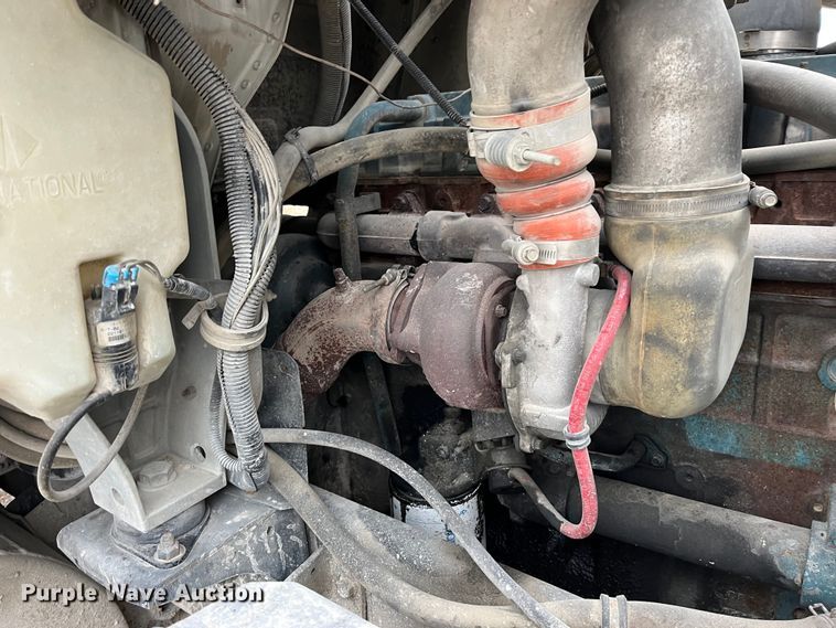 image for item DP0467 2003 International 5500i  ready mix truck