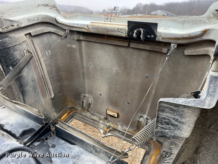 image for item DP0467 2003 International 5500i  ready mix truck