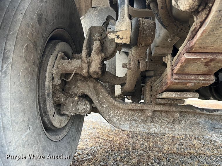 image for item DP0467 2003 International 5500i  ready mix truck