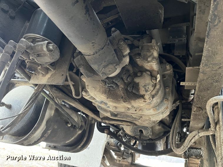 image for item DP0467 2003 International 5500i  ready mix truck