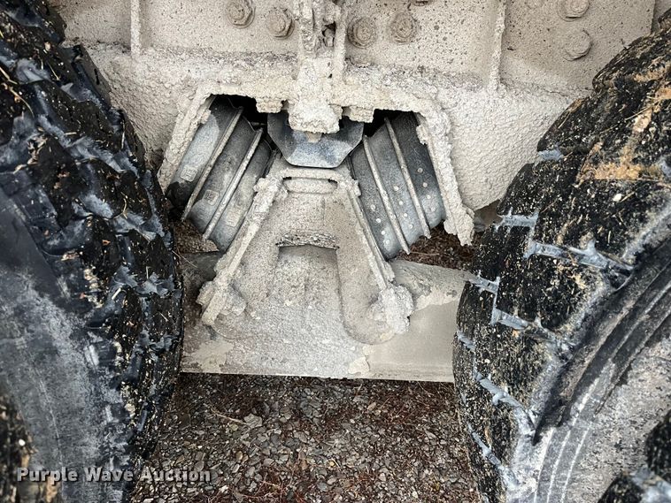 image for item DP0467 2003 International 5500i  ready mix truck