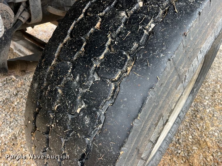 image for item DP0467 2003 International 5500i  ready mix truck