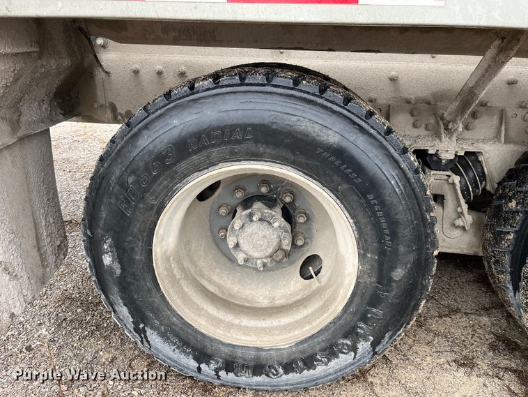 image for item DP0467 2003 International 5500i  ready mix truck