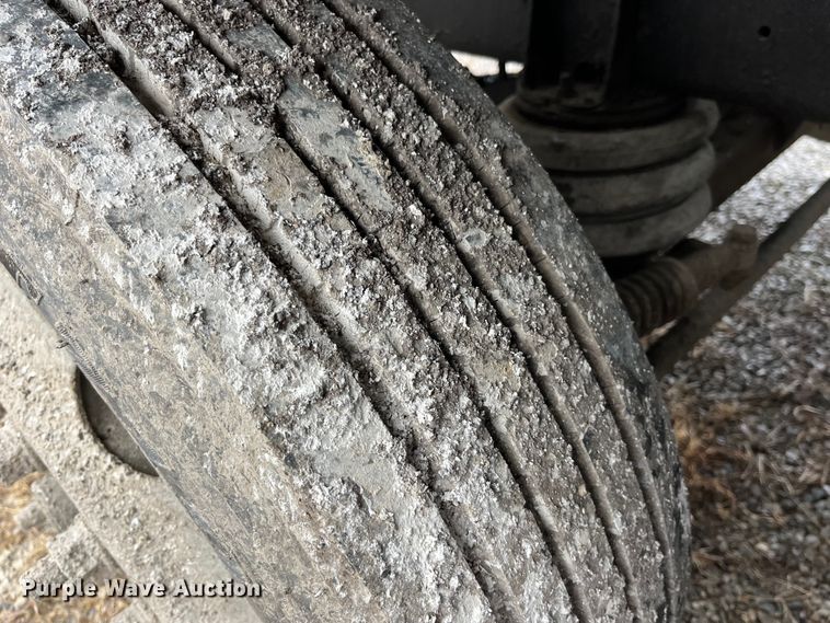 image for item DP0467 2003 International 5500i  ready mix truck