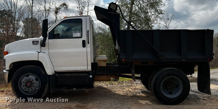 image for item DQ1971 2007 GMC C6500  dump truck
