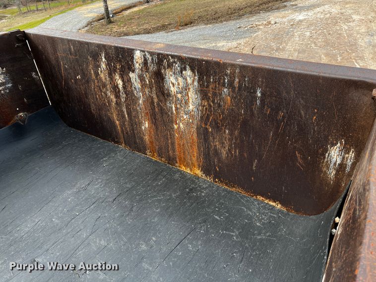 image for item DQ1971 2007 GMC C6500  dump truck