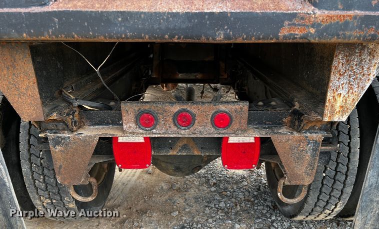 image for item DQ1971 2007 GMC C6500  dump truck