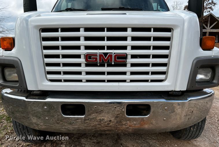 image for item DQ1971 2007 GMC C6500  dump truck
