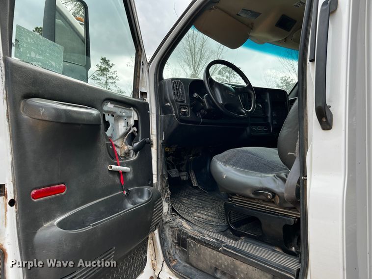 image for item DQ1971 2007 GMC C6500  dump truck