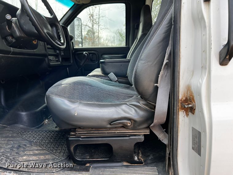 image for item DQ1971 2007 GMC C6500  dump truck