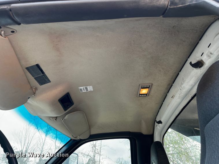 image for item DQ1971 2007 GMC C6500  dump truck