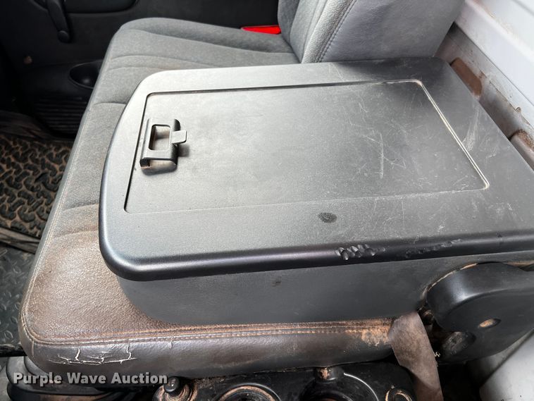 image for item DQ1971 2007 GMC C6500  dump truck