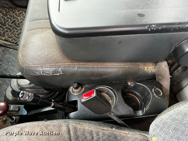 image for item DQ1971 2007 GMC C6500  dump truck