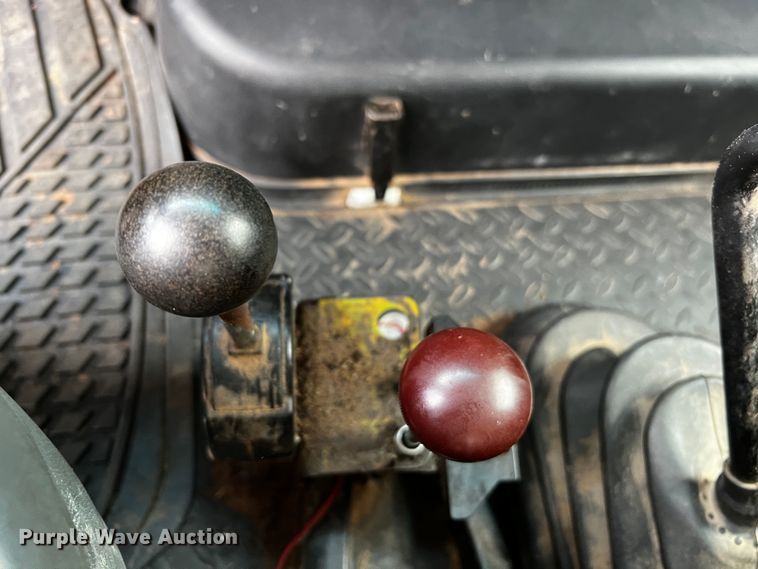 image for item DQ1971 2007 GMC C6500  dump truck