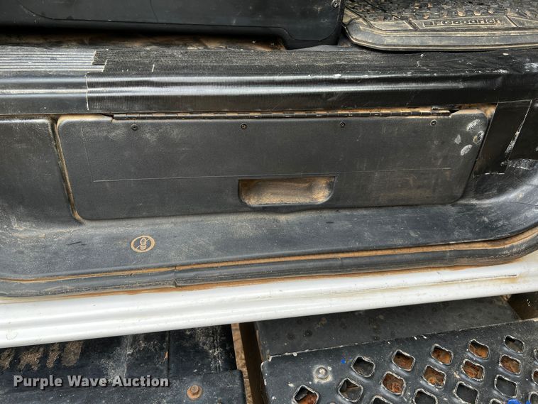 image for item DQ1971 2007 GMC C6500  dump truck