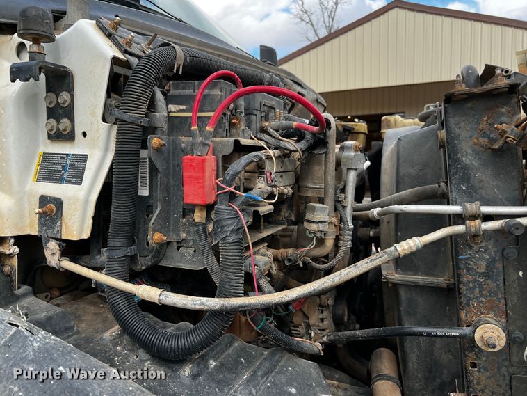 image for item DQ1971 2007 GMC C6500  dump truck