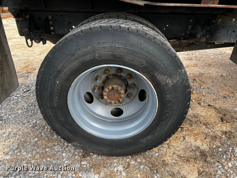 image for item DQ1971 2007 GMC C6500  dump truck