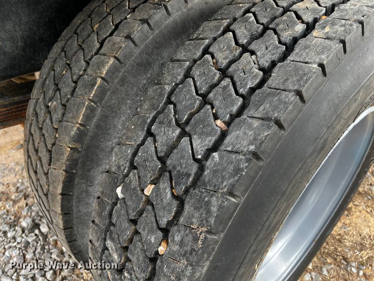 image for item DQ1971 2007 GMC C6500  dump truck