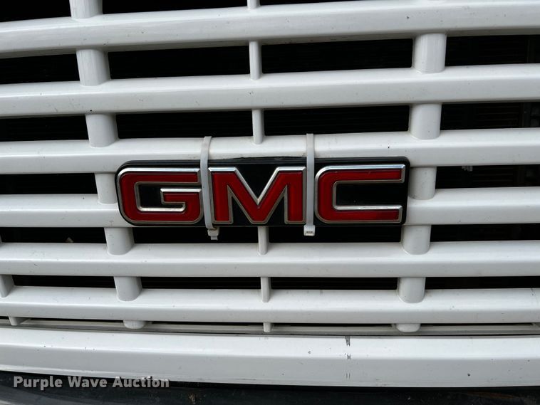 image for item DQ1971 2007 GMC C6500  dump truck