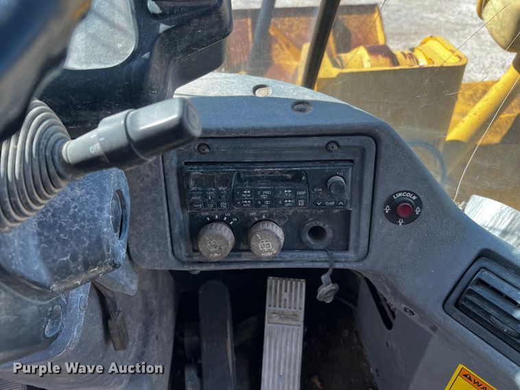 image for item DQ1973 2008 Kawasaki 85ZV-2  wheel loader