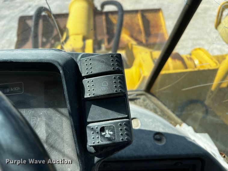 image for item DQ1973 2008 Kawasaki 85ZV-2  wheel loader