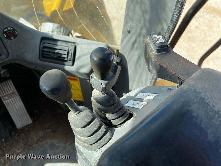 image for item DQ1973 2008 Kawasaki 85ZV-2  wheel loader