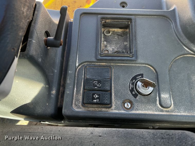 image for item DQ1973 2008 Kawasaki 85ZV-2  wheel loader