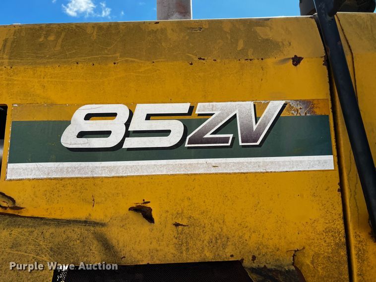 image for item DQ1973 2008 Kawasaki 85ZV-2  wheel loader