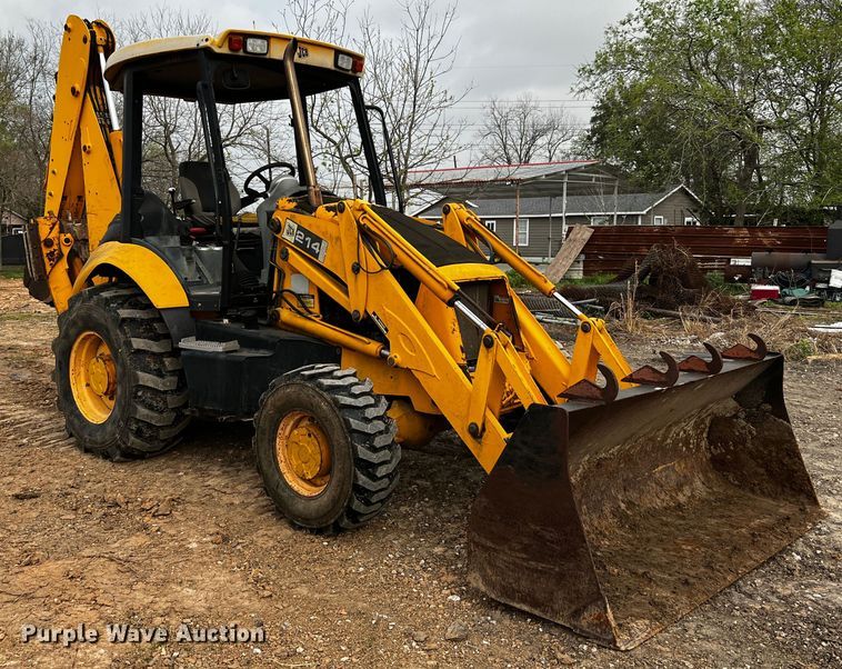 image for item DQ1995 2003 JCB 214  backhoe