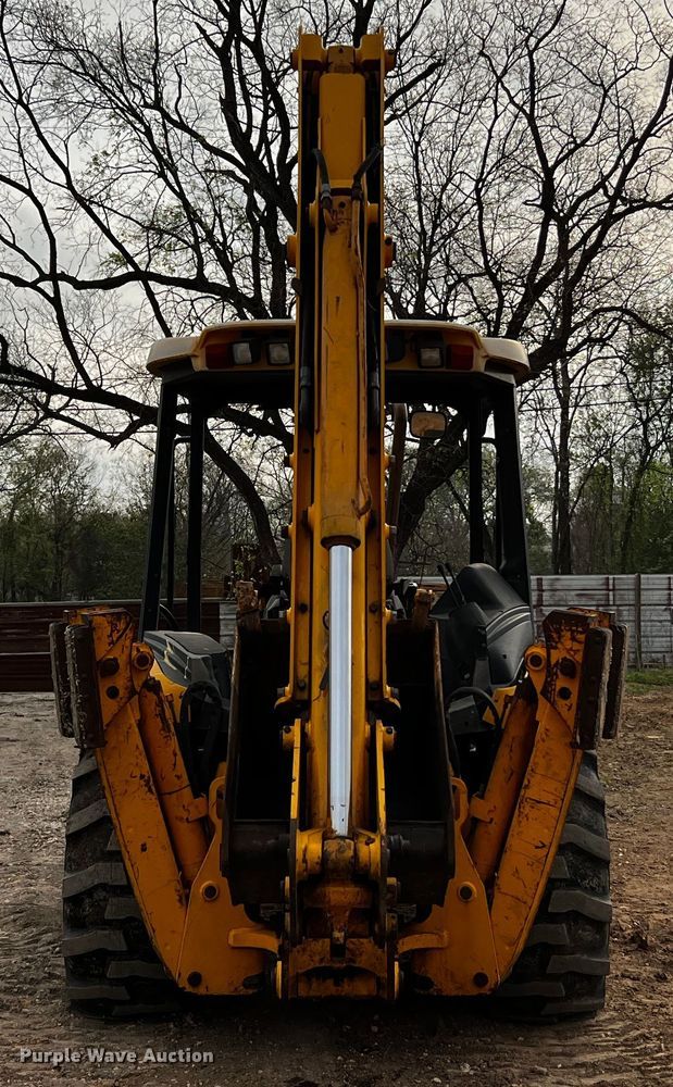 image for item DQ1995 2003 JCB 214  backhoe