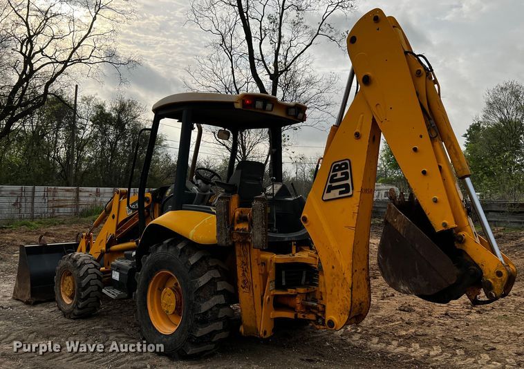image for item DQ1995 2003 JCB 214  backhoe
