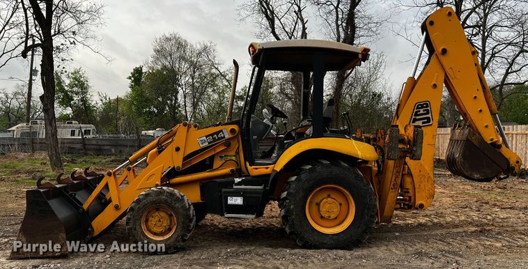 image for item DQ1995 2003 JCB 214  backhoe